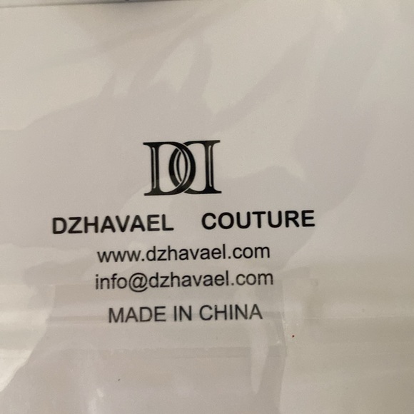DZHAVAEL COUTURE GIFT BAGS - Picture 4 of 7